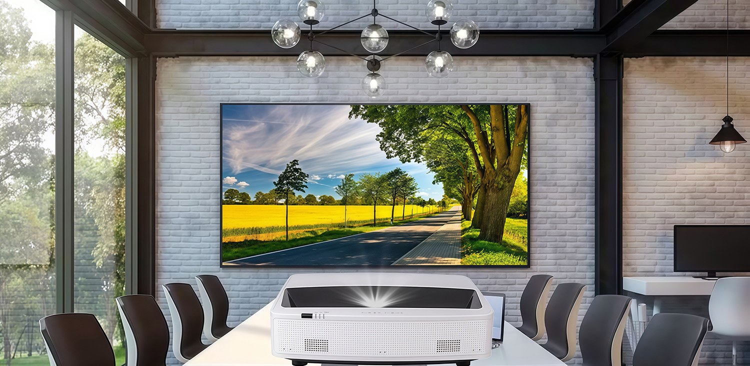 5000-lumen-wuxga-ust-laser-projector.jpg