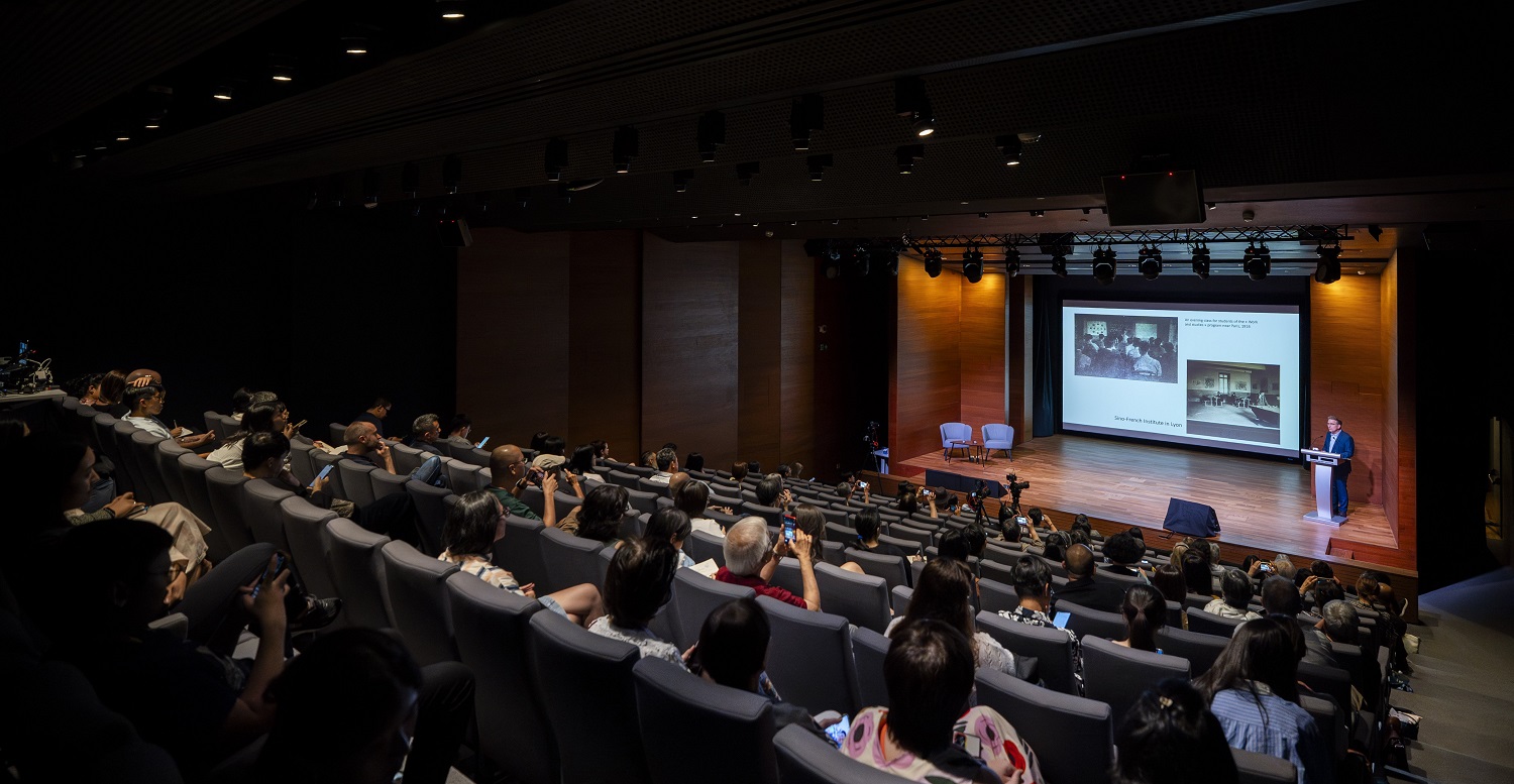 Large Auditorium & Conference Center Laser Projector.jpg