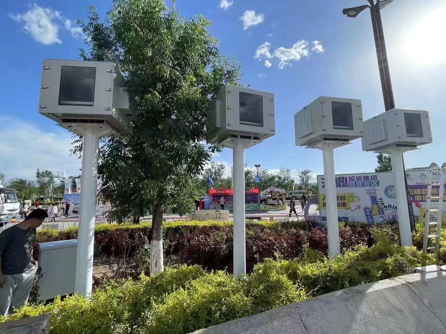 SMX Outdoor Projector Enclosure Manufacturer for Outdoor Projection Projects with AC